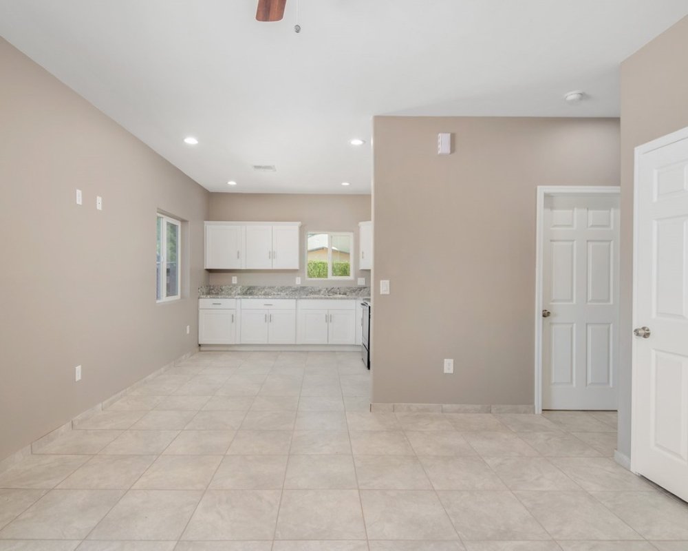 F702FF68-4413-409C-AB78-927287A95F3A_1_105_c